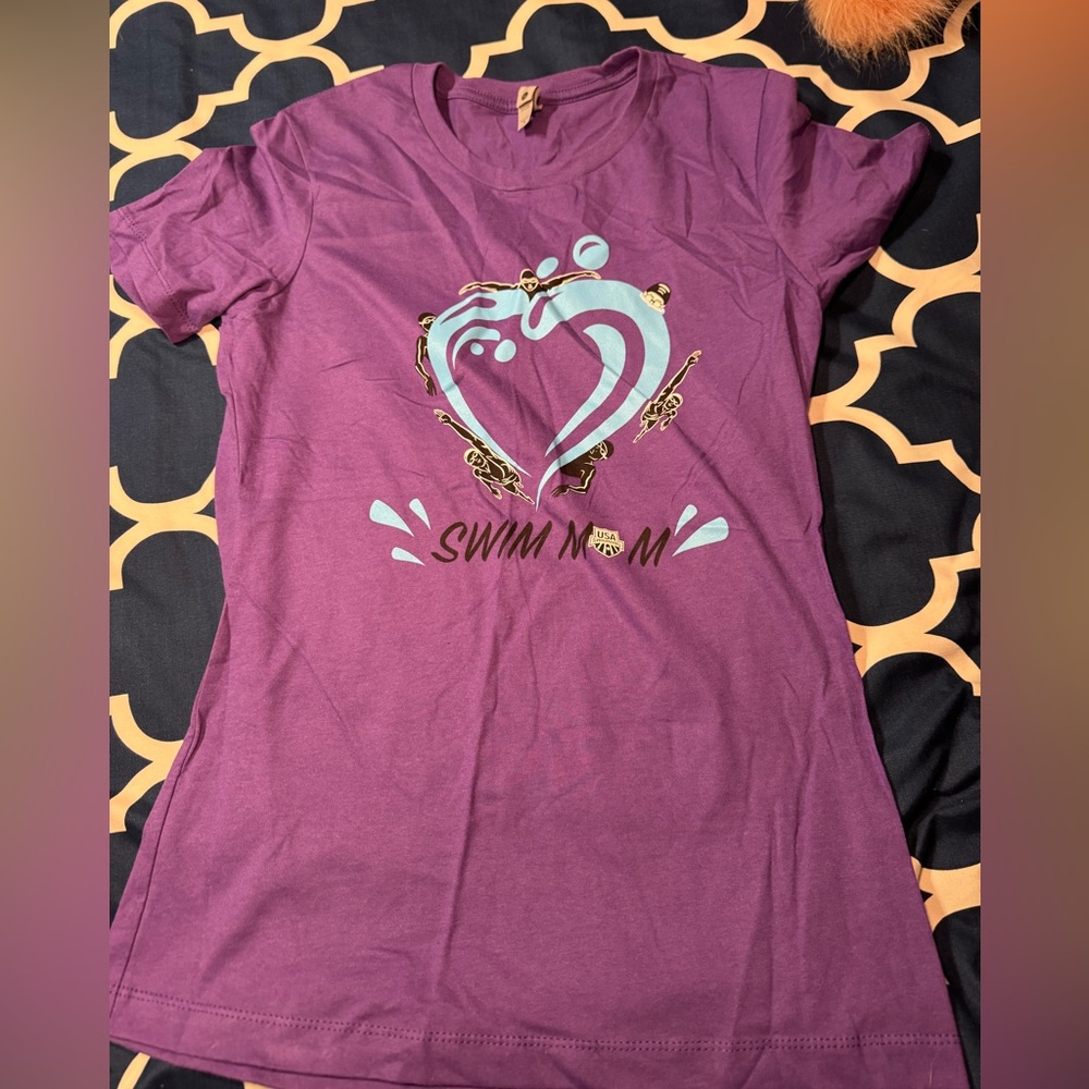 NWOT women’s swim tee shirt medium